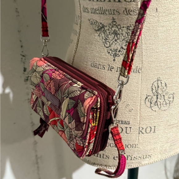 Vera Bradley Handbags - Vera Bradley Multicolor Floral Crossbody Bag
